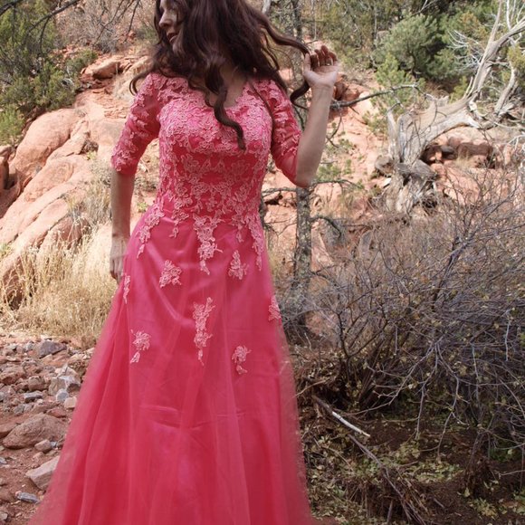 Long Coral Dress BY HAPPY WEDDING SIZE 14 NEW - Picture 2 of 13